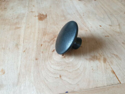 Knopp Place It Svart Ek Ø10cm