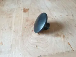 Knopp Place It Svart Ek Ø10cm