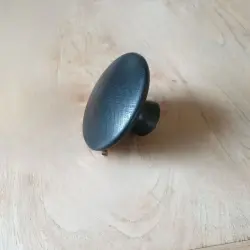 Knopp Place It Svart Ek Ø10cm